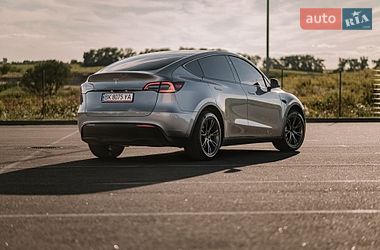 Позашляховик / Кросовер Tesla Model Y 2024 в Києві фото 2 Позашляховик / Кросовер Tesla Model Y 2024 в Києві