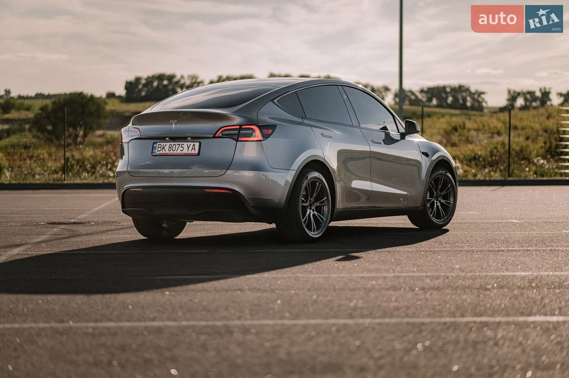 2024 Tesla Model Y - мініатюра 2