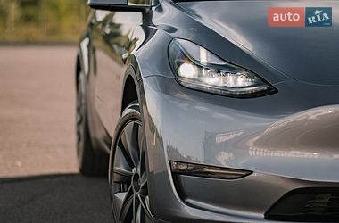 Позашляховик / Кросовер Tesla Model Y 2024 в Києві фото 38 Позашляховик / Кросовер Tesla Model Y 2024 в Києві