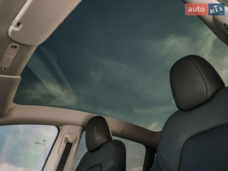 Позашляховик / Кросовер Tesla Model Y 2024 в Києві фото 54 Позашляховик / Кросовер Tesla Model Y 2024 в Києві