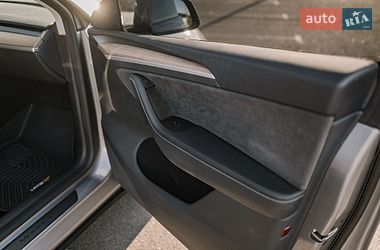 Позашляховик / Кросовер Tesla Model Y 2024 в Києві фото 85 Позашляховик / Кросовер Tesla Model Y 2024 в Києві