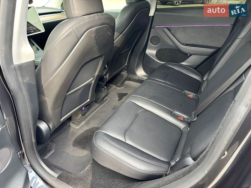 Позашляховик / Кросовер Tesla Model Y 2024 в Києві