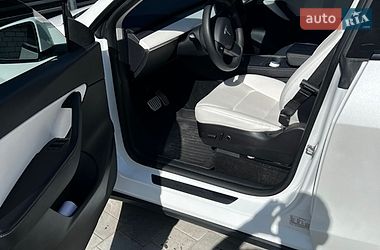 Внедорожник / Кроссовер Tesla Model Y 2022 в Житомире