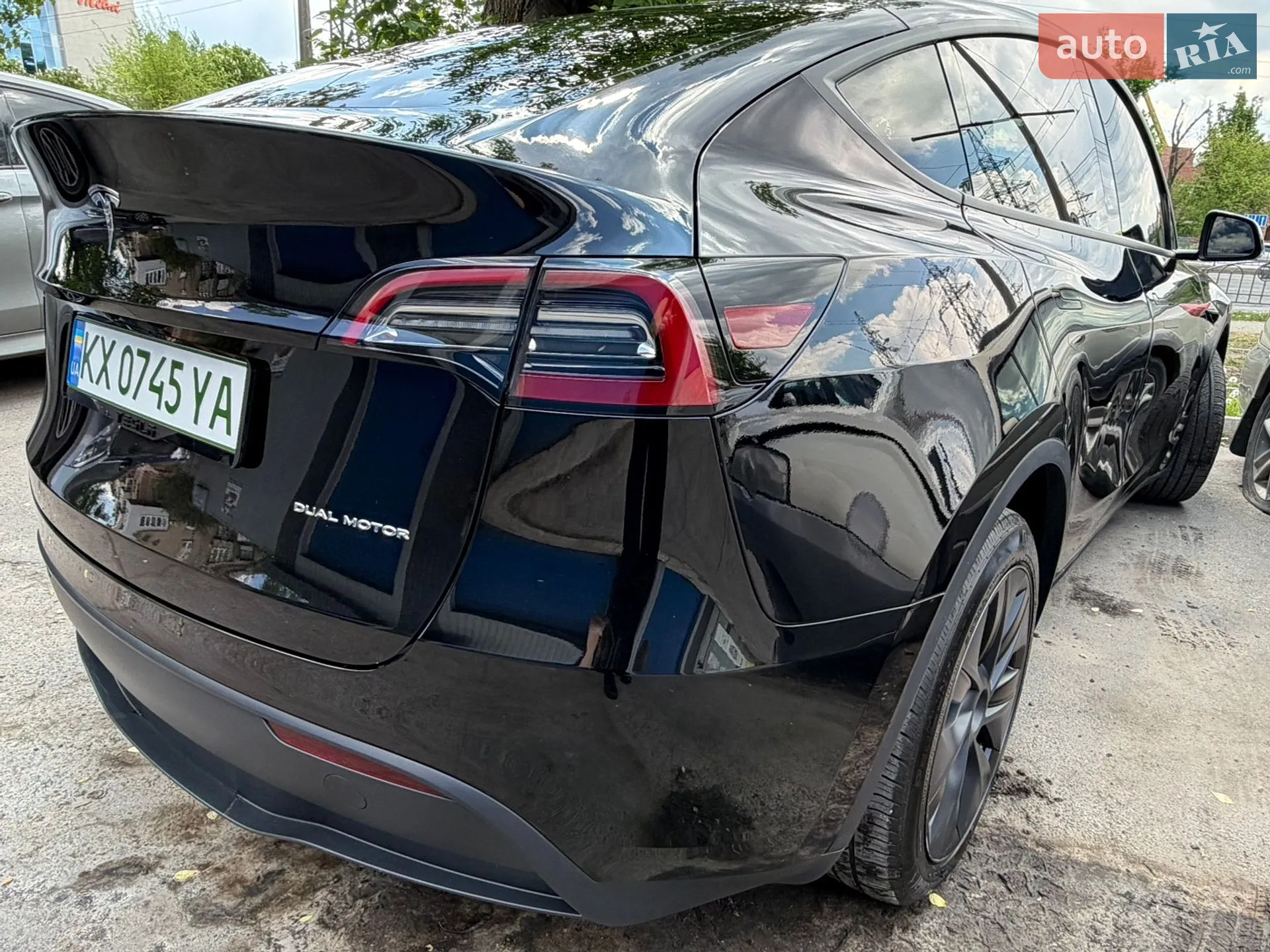 2024 Tesla Model Y - мініатюра 5