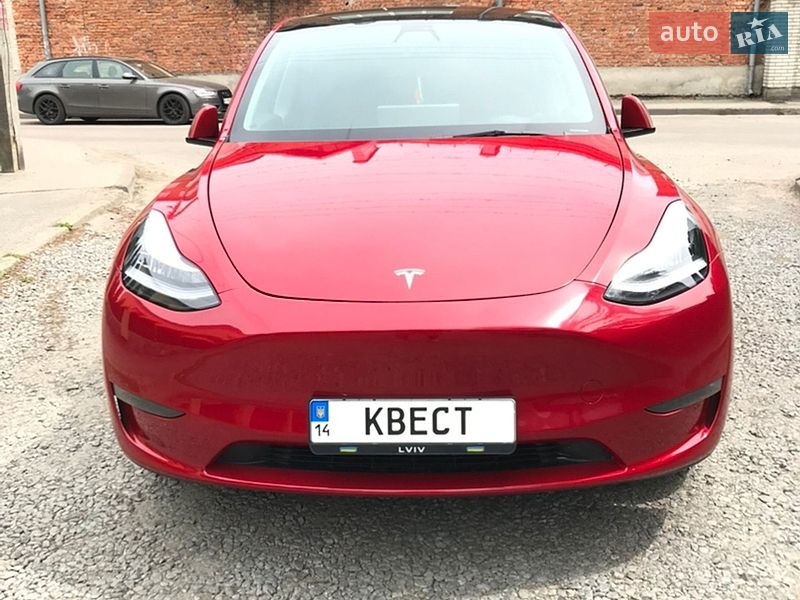 Внедорожник / Кроссовер Tesla Model Y 2023 в Львове