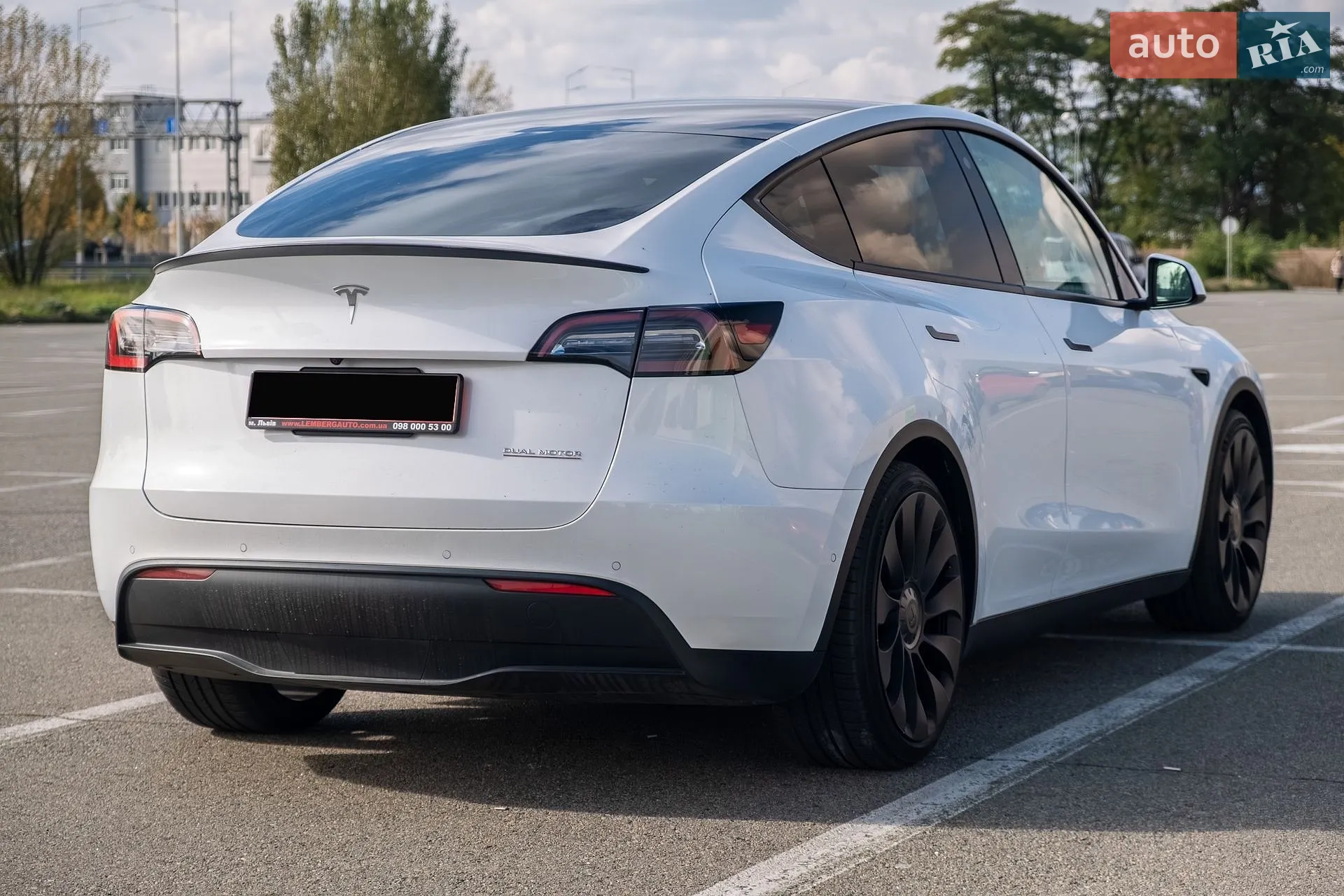 2022 Tesla Model Y - мініатюра 8