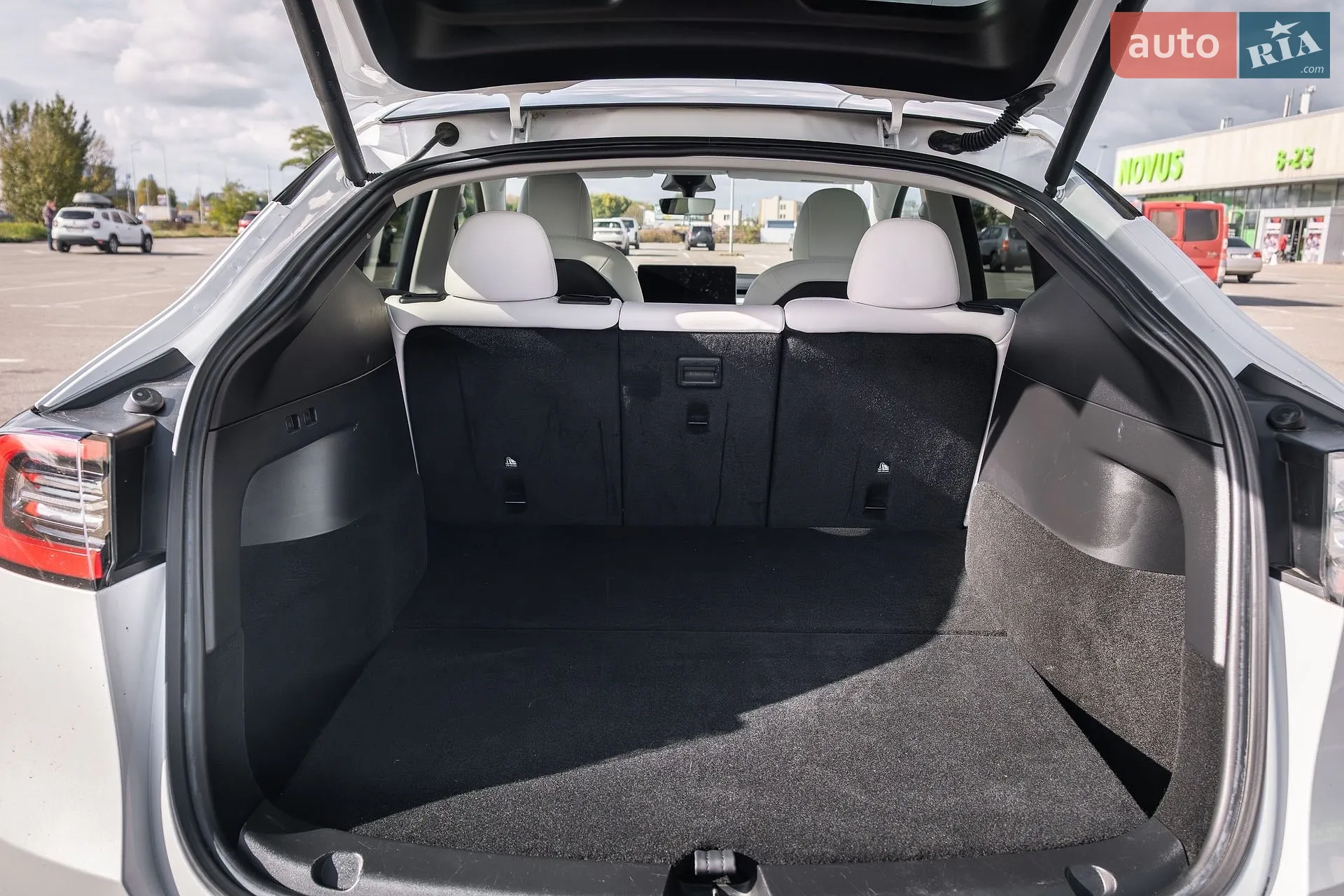 2022 Tesla Model Y - мініатюра 20