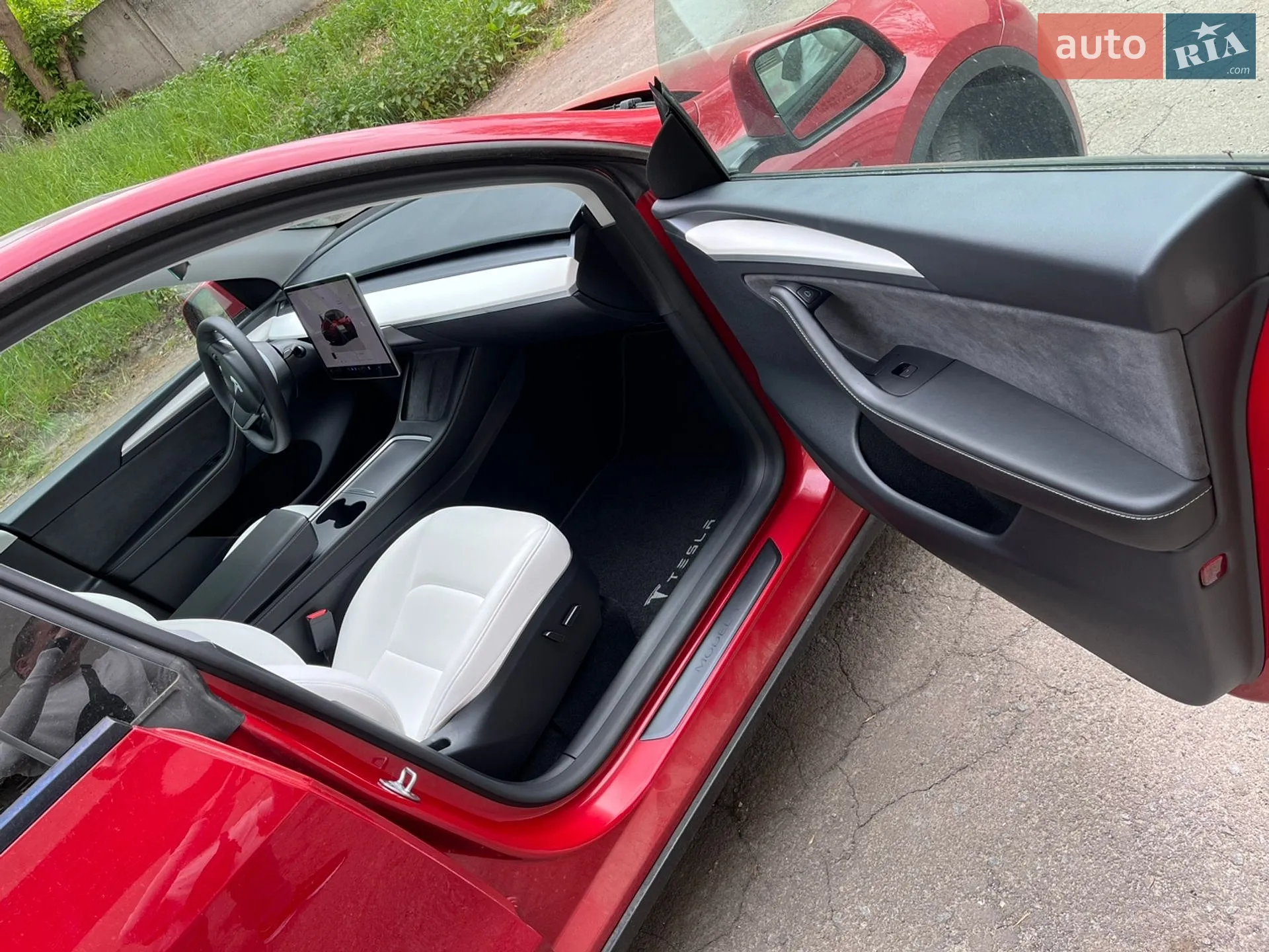 2023 Tesla Model Y - мініатюра 36