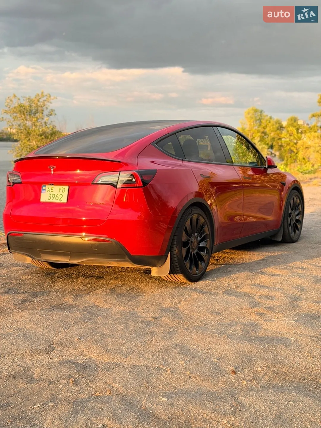 2023 Tesla Model Y - мініатюра 8