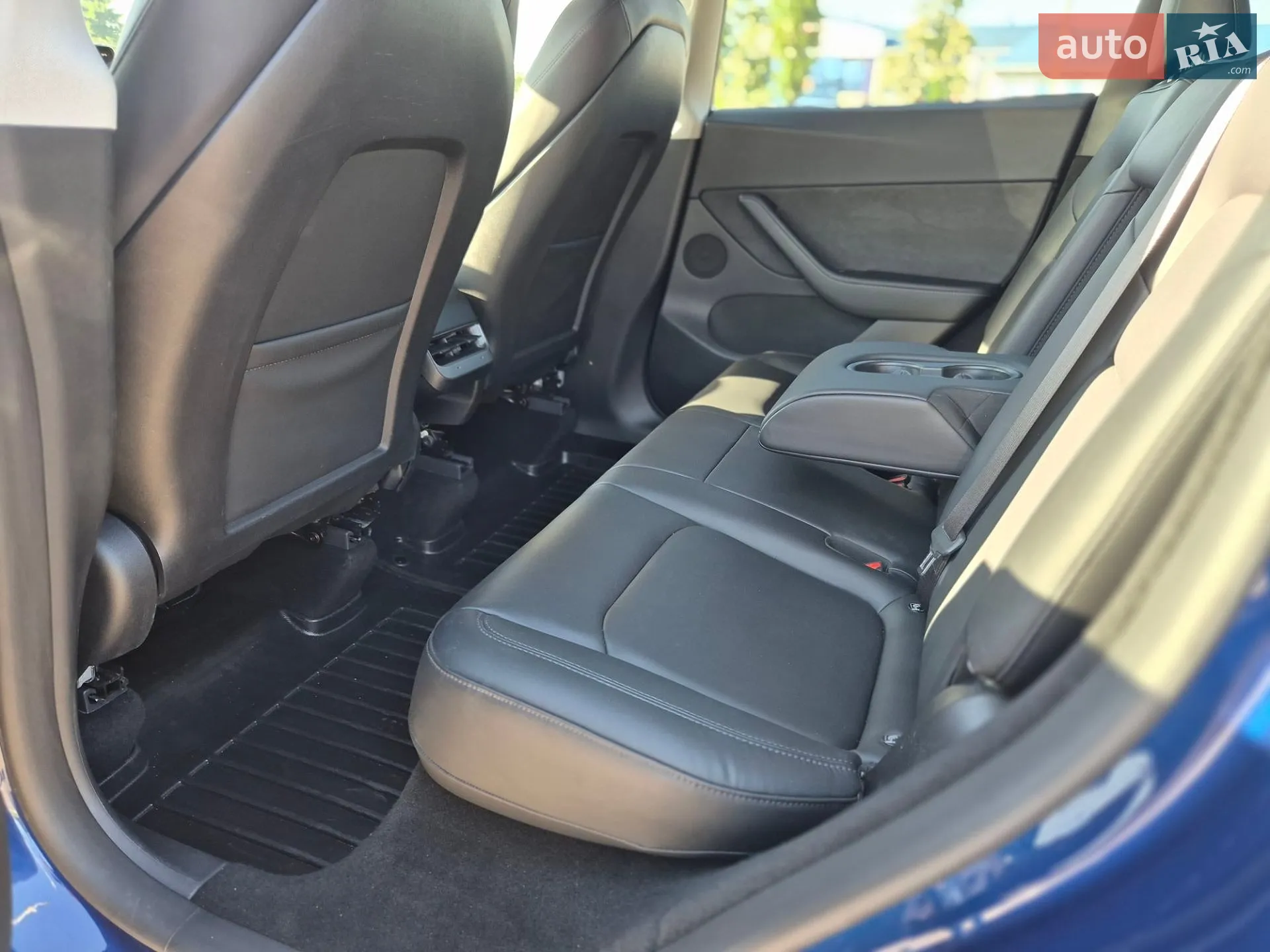 2024 Tesla Model Y - мініатюра 19