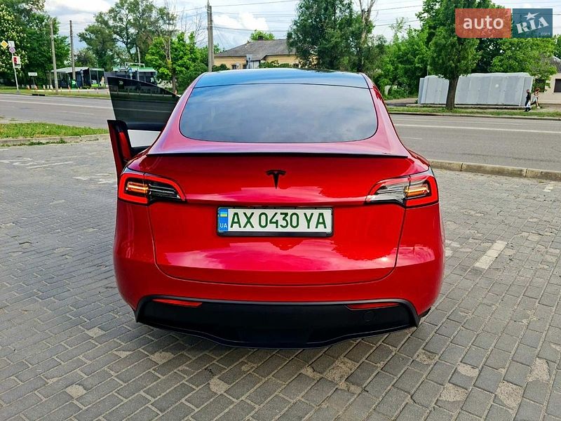 Позашляховик / Кросовер Tesla Model Y 2020 в Харкові