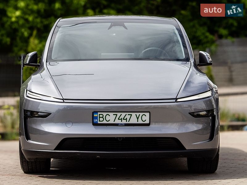 Внедорожник / Кроссовер Tesla Model Y 2025 в Львове