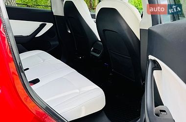 Позашляховик / Кросовер Tesla Model Y 2021 в Житомирі