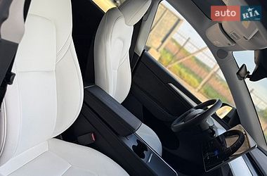 Позашляховик / Кросовер Tesla Model Y 2023 в Тернополі