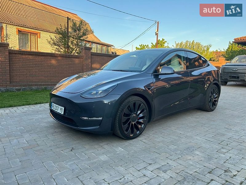 Внедорожник / Кроссовер Tesla Model Y 2022 в Виннице