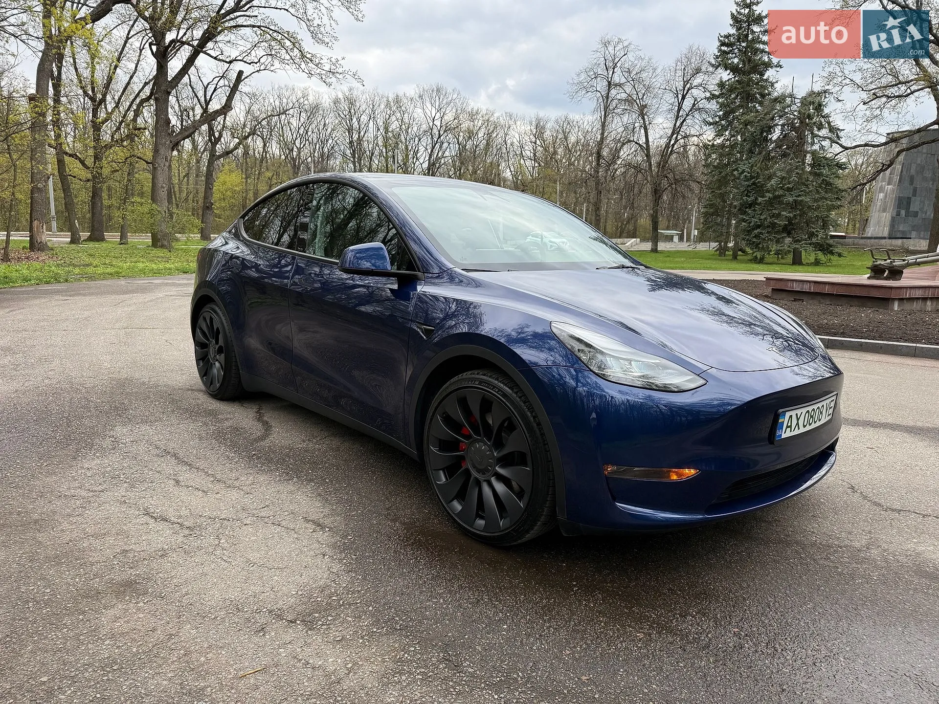 2023 Tesla Model Y - мініатюра 3