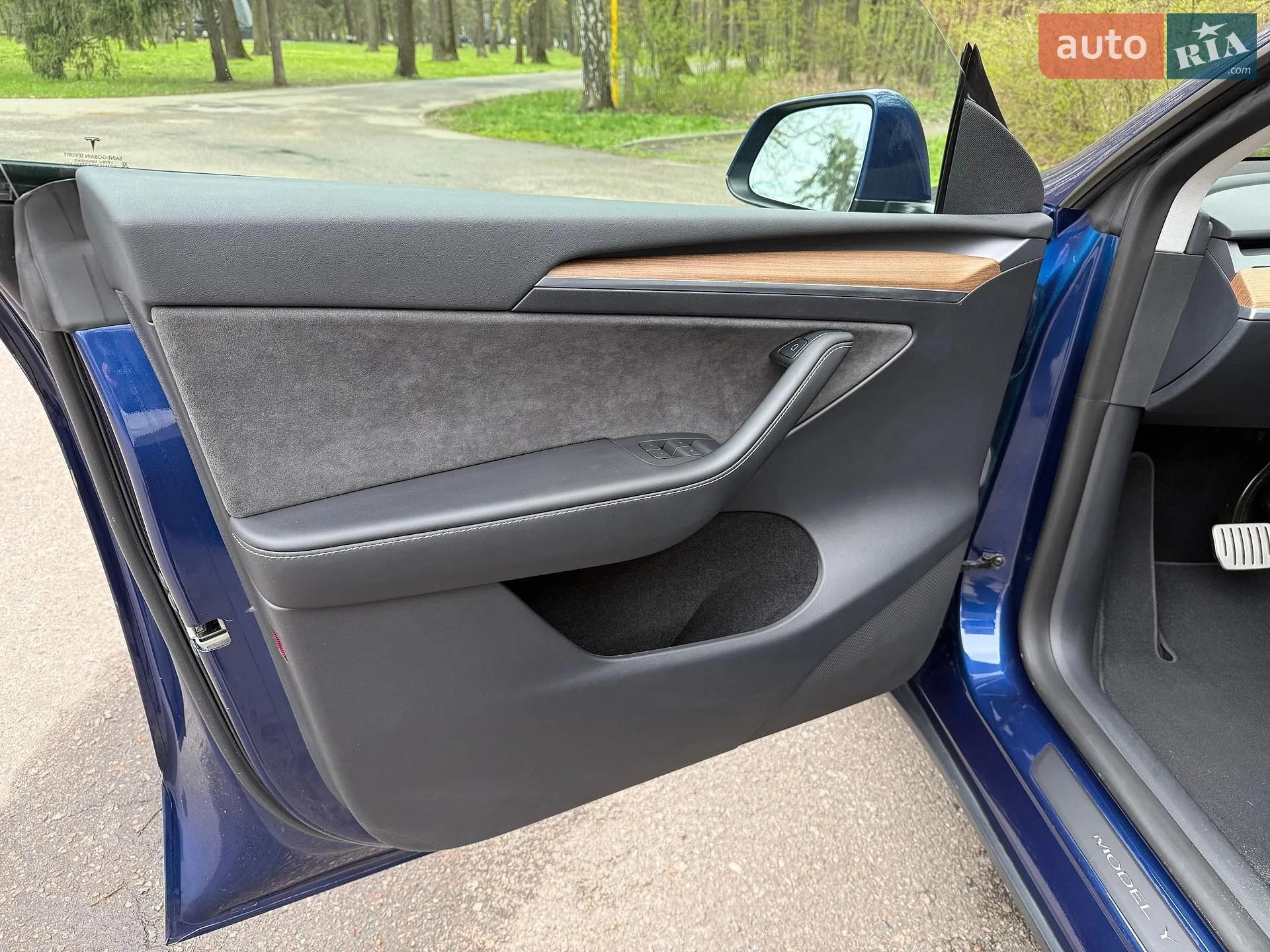 2023 Tesla Model Y - мініатюра 8