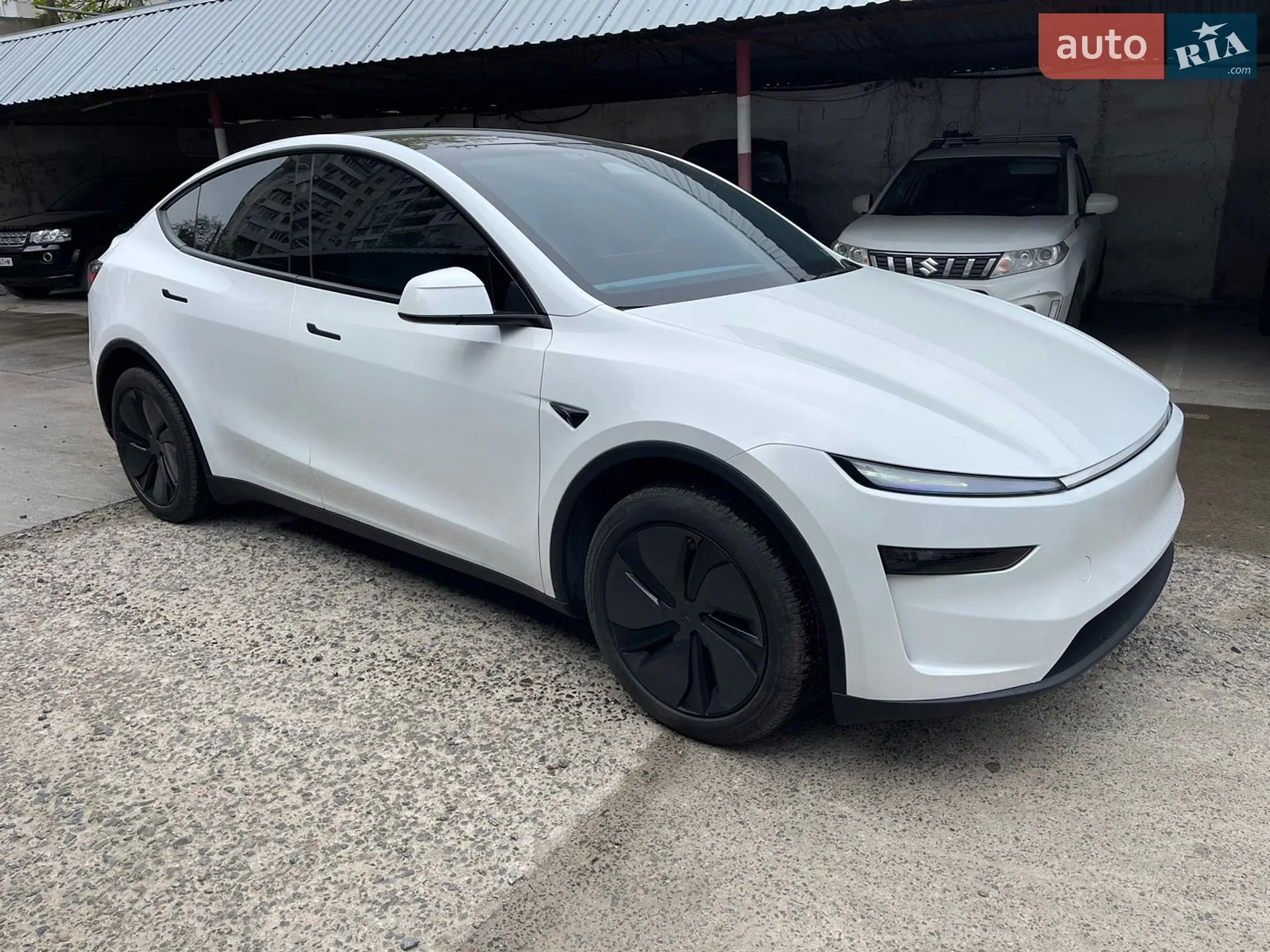2025 Tesla Model Y - мініатюра 2