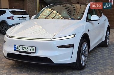 Позашляховик / Кросовер Tesla Model Y 2025 в Вінниці