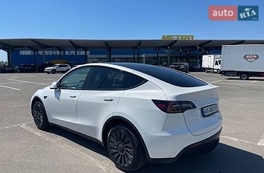 Внедорожник / Кроссовер Tesla Model Y 2022 в Киеве