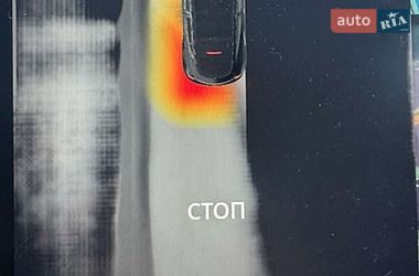 Позашляховик / Кросовер Tesla Model Y 2024 в Києві