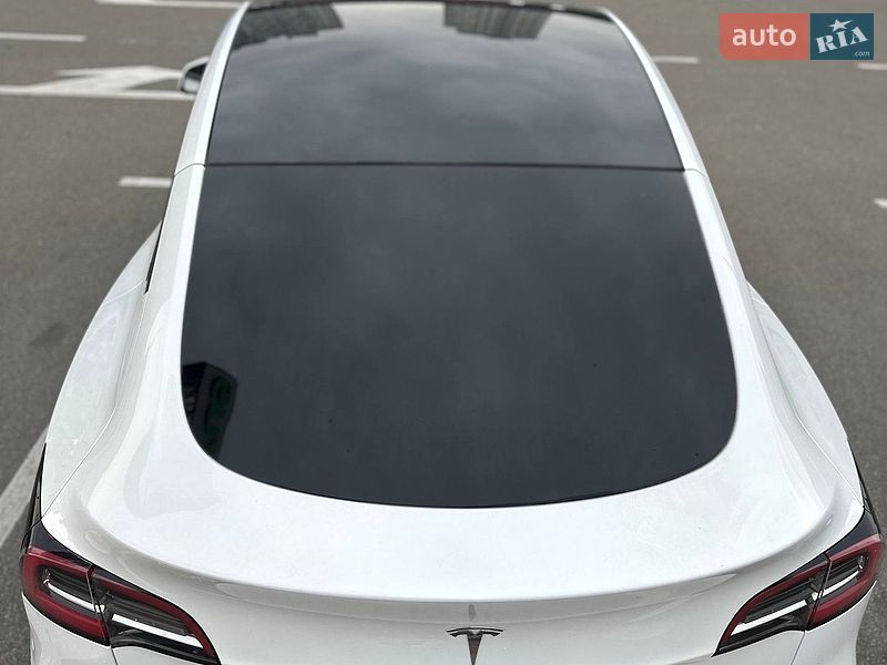 Позашляховик / Кросовер Tesla Model Y 2021 в Києві фото 6 Позашляховик / Кросовер Tesla Model Y 2021 в Києві