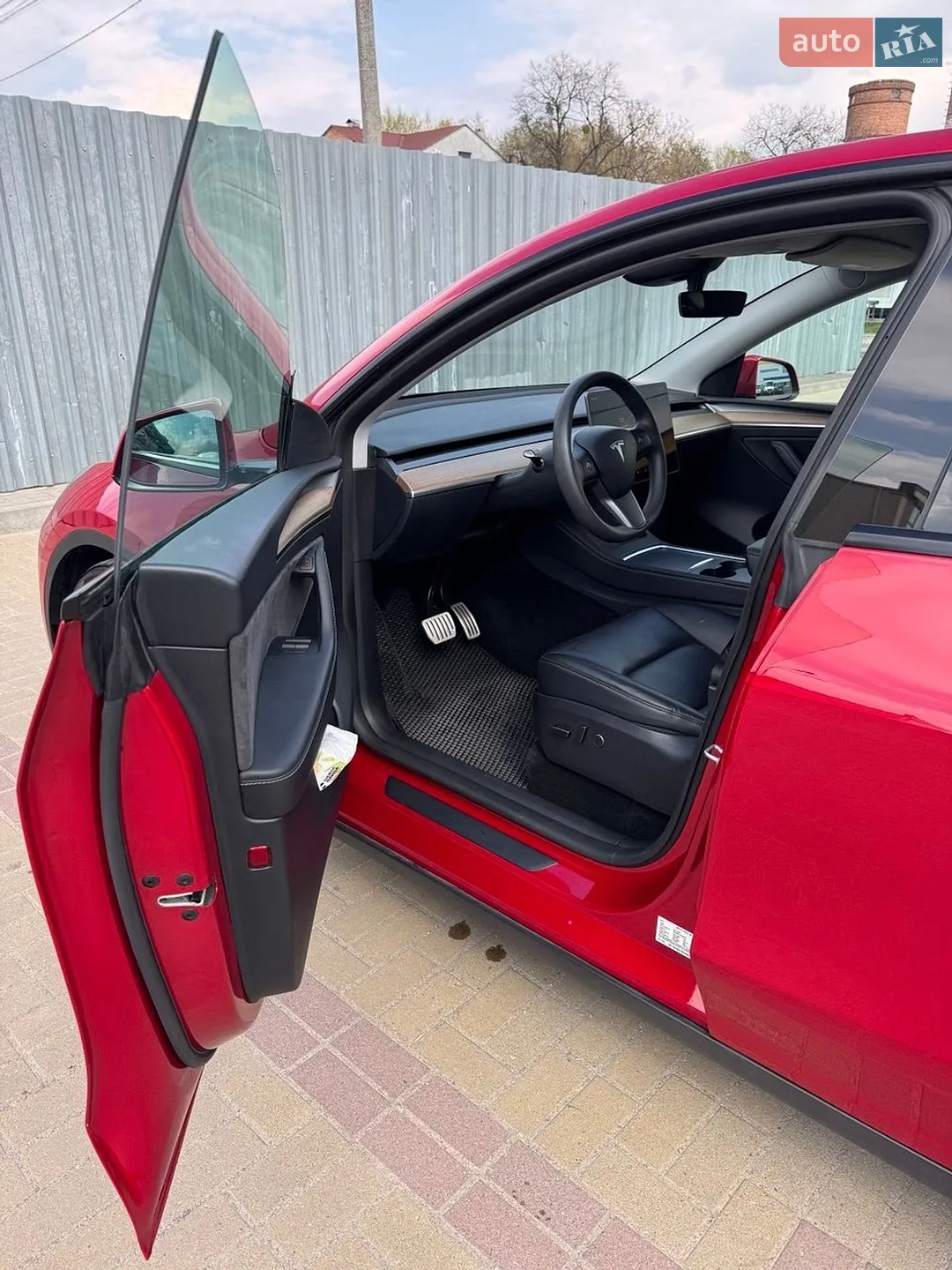 2023 Tesla Model Y - мініатюра 3