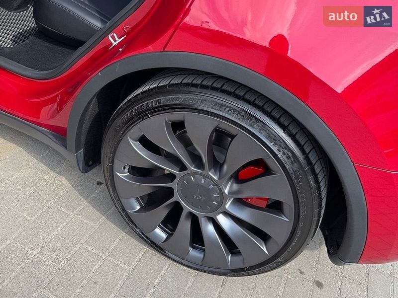 Внедорожник / Кроссовер Tesla Model Y 2023 в Хмельницком