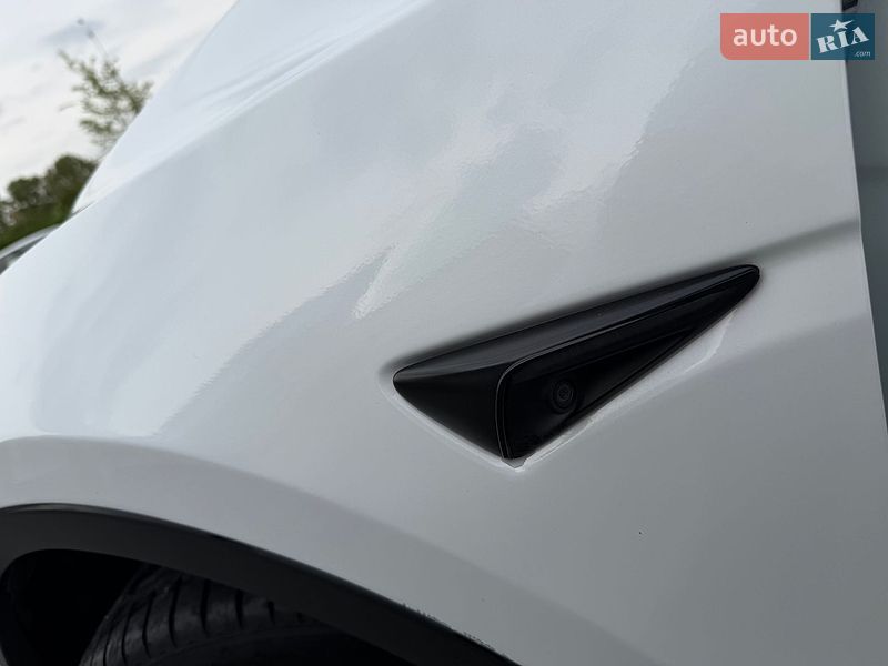Позашляховик / Кросовер Tesla Model Y 2020 в Києві