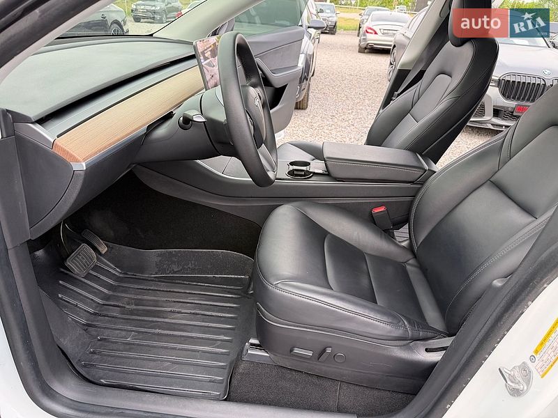 Позашляховик / Кросовер Tesla Model Y 2020 в Києві