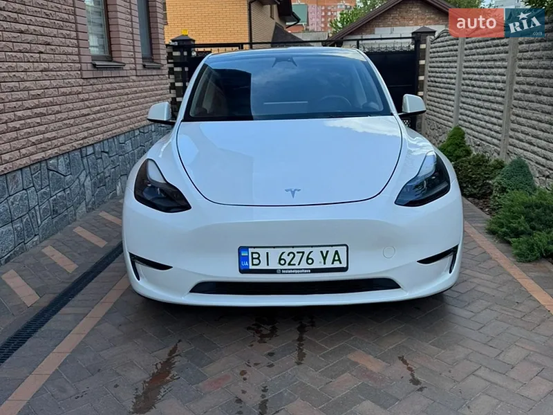 Tesla Model Y
