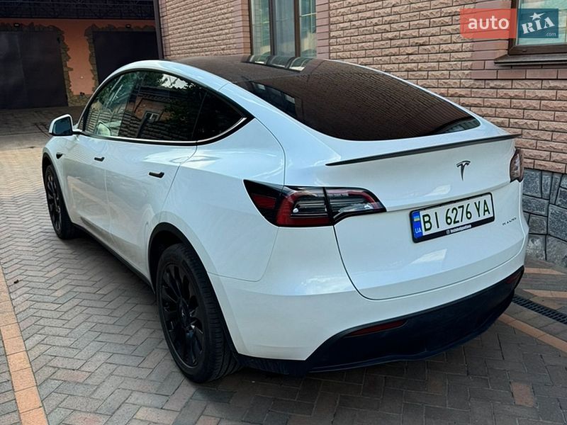 Внедорожник / Кроссовер Tesla Model Y 2022 в Полтаве