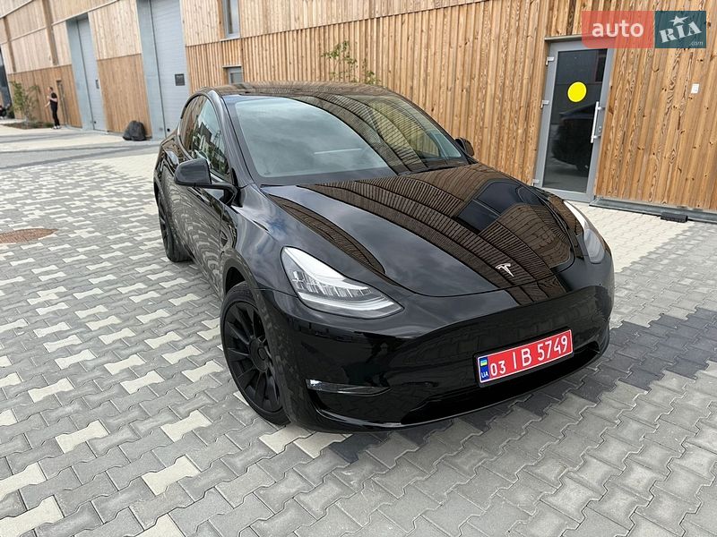 Внедорожник / Кроссовер Tesla Model Y 2021 в Львове