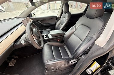 Внедорожник / Кроссовер Tesla Model Y 2021 в Львове