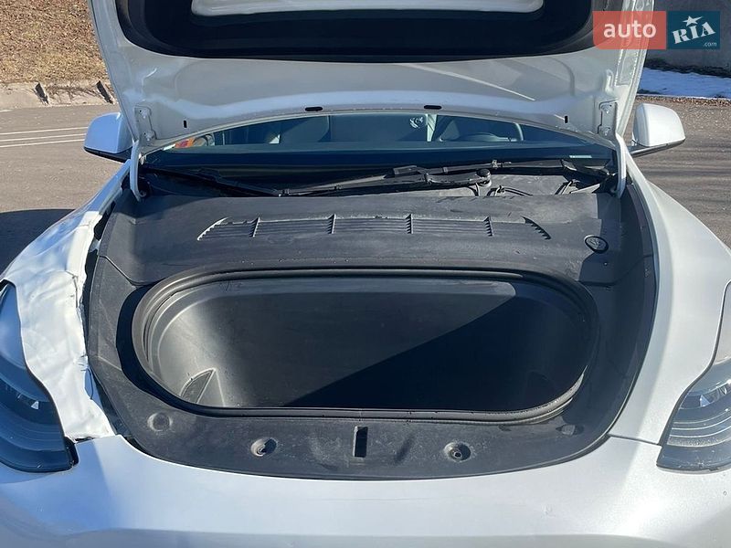 Внедорожник / Кроссовер Tesla Model Y 2024 в Ровно фото 8 Внедорожник / Кроссовер Tesla Model Y 2024 в Ровно