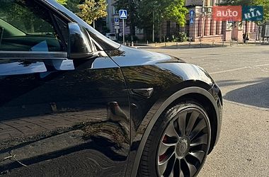Внедорожник / Кроссовер Tesla Model Y 2022 в Киеве