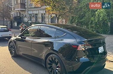 Внедорожник / Кроссовер Tesla Model Y 2022 в Киеве