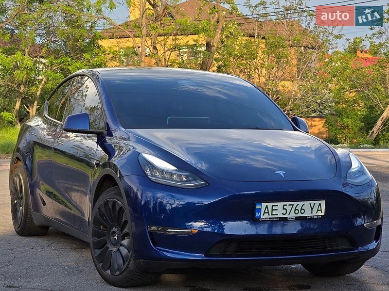 Tesla Model Y 2021