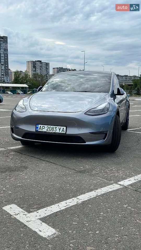 2025 Tesla Model Y - мініатюра 15