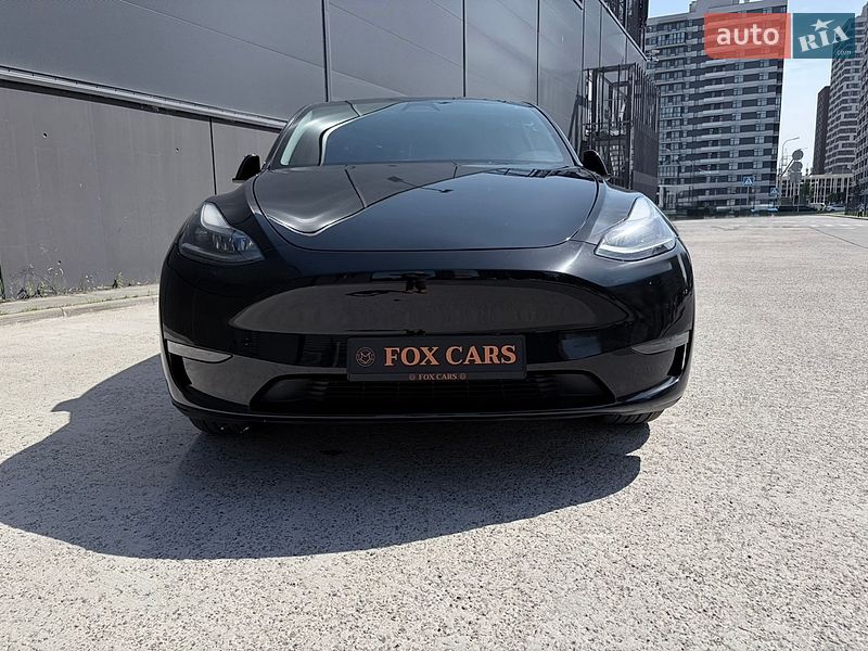 Позашляховик / Кросовер Tesla Model Y 2025 в Києві