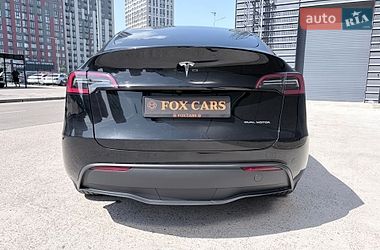 Позашляховик / Кросовер Tesla Model Y 2025 в Києві