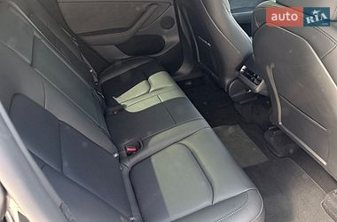 Позашляховик / Кросовер Tesla Model Y 2025 в Києві