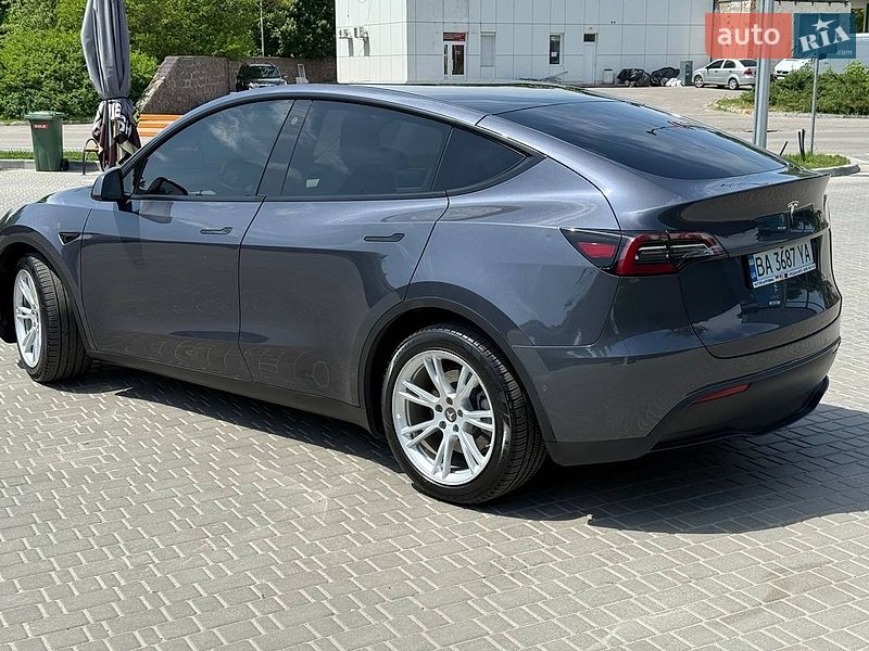 Позашляховик / Кросовер Tesla Model Y 2022 в Кропивницькому фото 5 Позашляховик / Кросовер Tesla Model Y 2022 в Кропивницькому