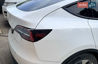 Позашляховик / Кросовер Tesla Model Y 2021 в Києві