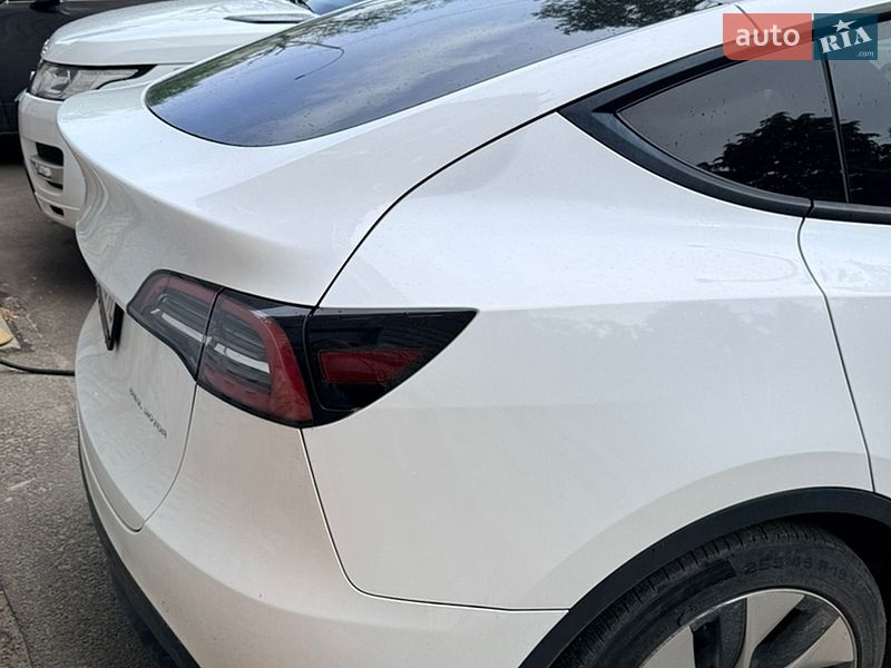 Позашляховик / Кросовер Tesla Model Y 2021 в Києві