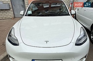Внедорожник / Кроссовер Tesla Model Y 2021 в Киеве