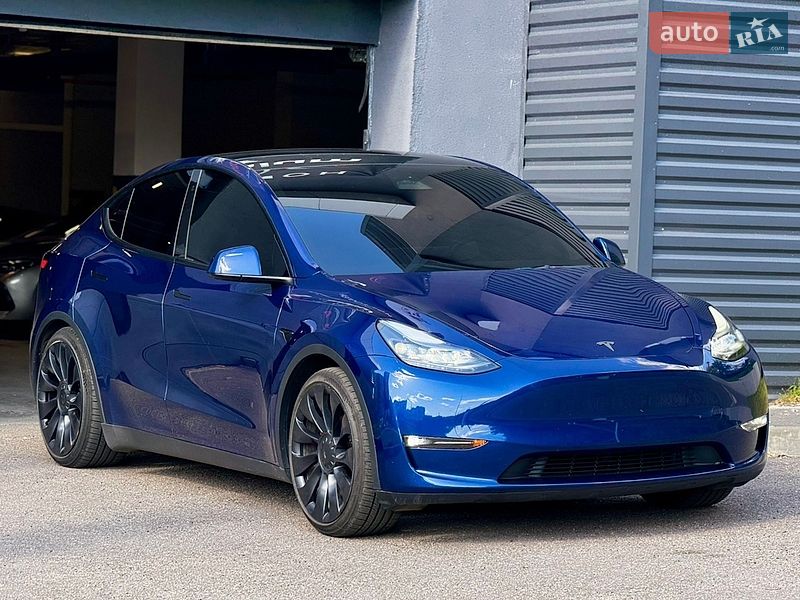 Позашляховик / Кросовер Tesla Model Y 2023 в Харкові