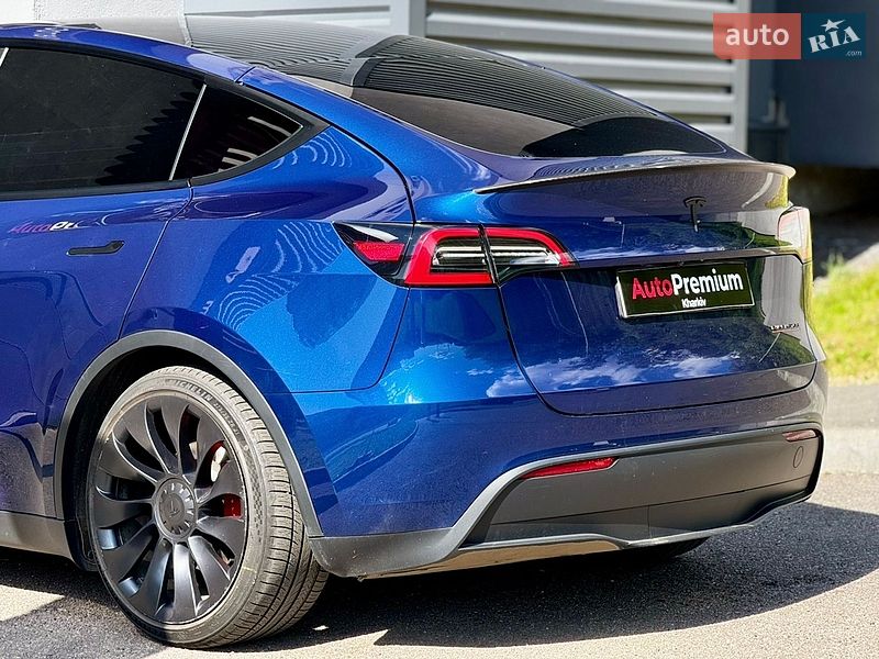 Позашляховик / Кросовер Tesla Model Y 2023 в Харкові