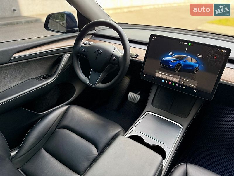Позашляховик / Кросовер Tesla Model Y 2023 в Харкові