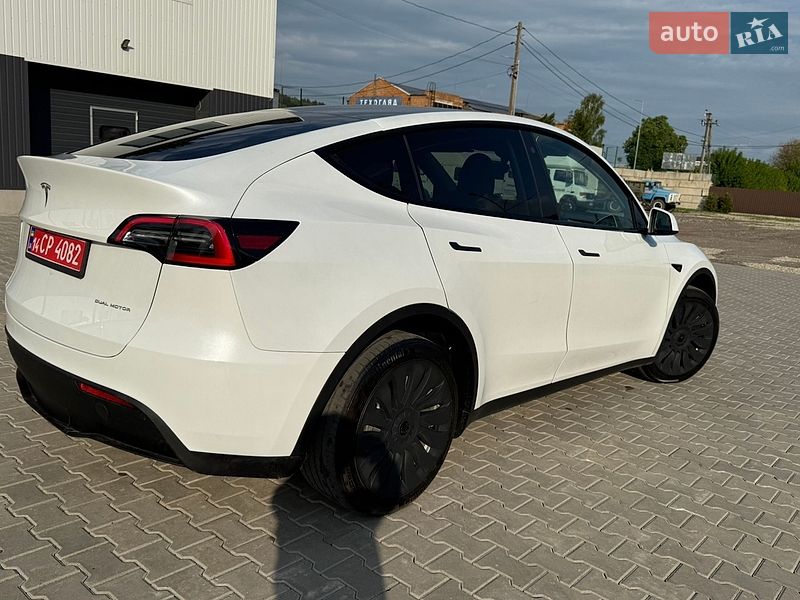 Внедорожник / Кроссовер Tesla Model Y 2023 в Виннице